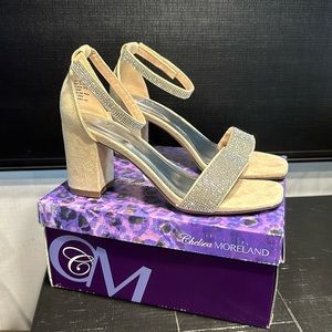 Cute silver Sparkle Strappy High Heels beige 6.5 WIDE width